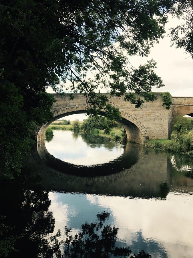 Wansford Country Lounge B&B Εξωτερικό φωτογραφία